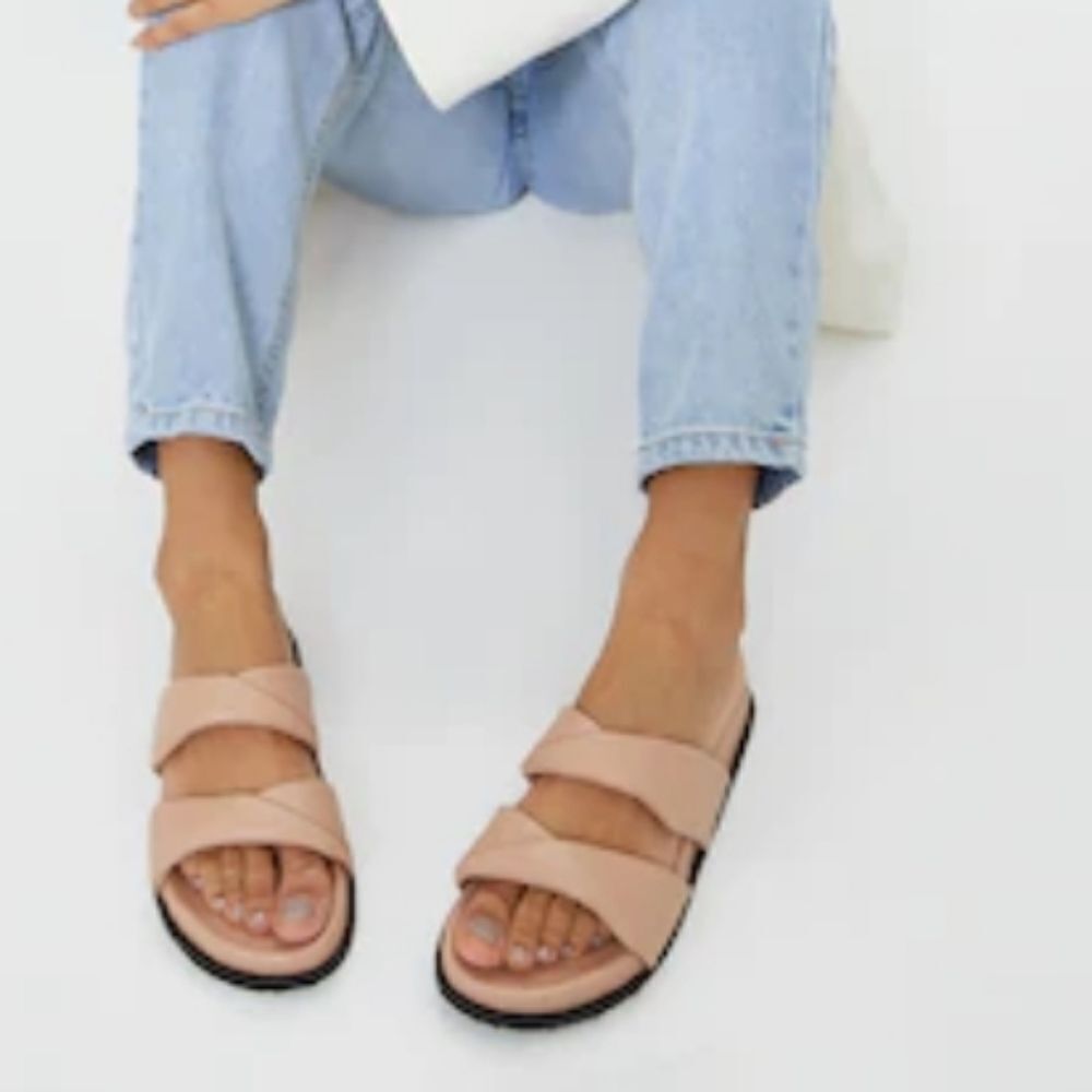 BRAND NEW PRETTY LITTLE THING PU FOLD QUILTED FOOTBED CHUNKY MULE SANDALS